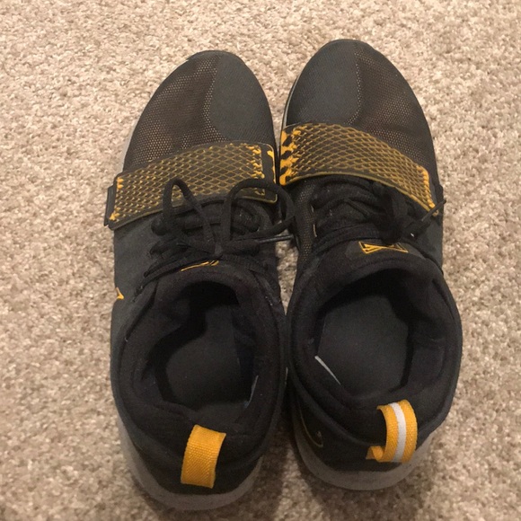 Nike basketball shoes - Picture 6 of 6